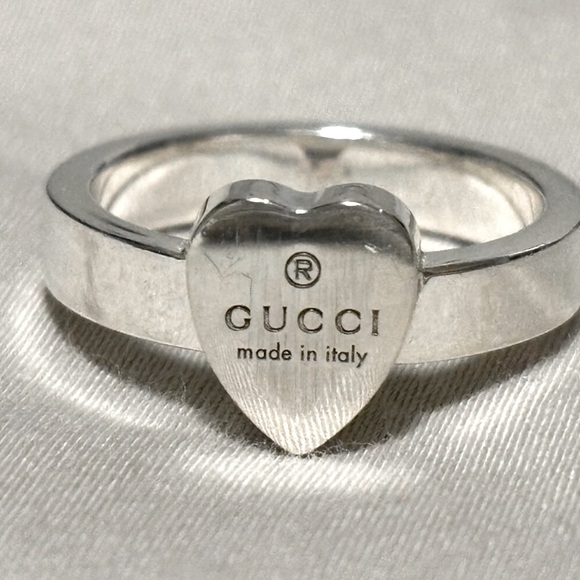 silver Gucci trademark ring with heart pendant | solid 925 sterling silver - Picture 1 of 6